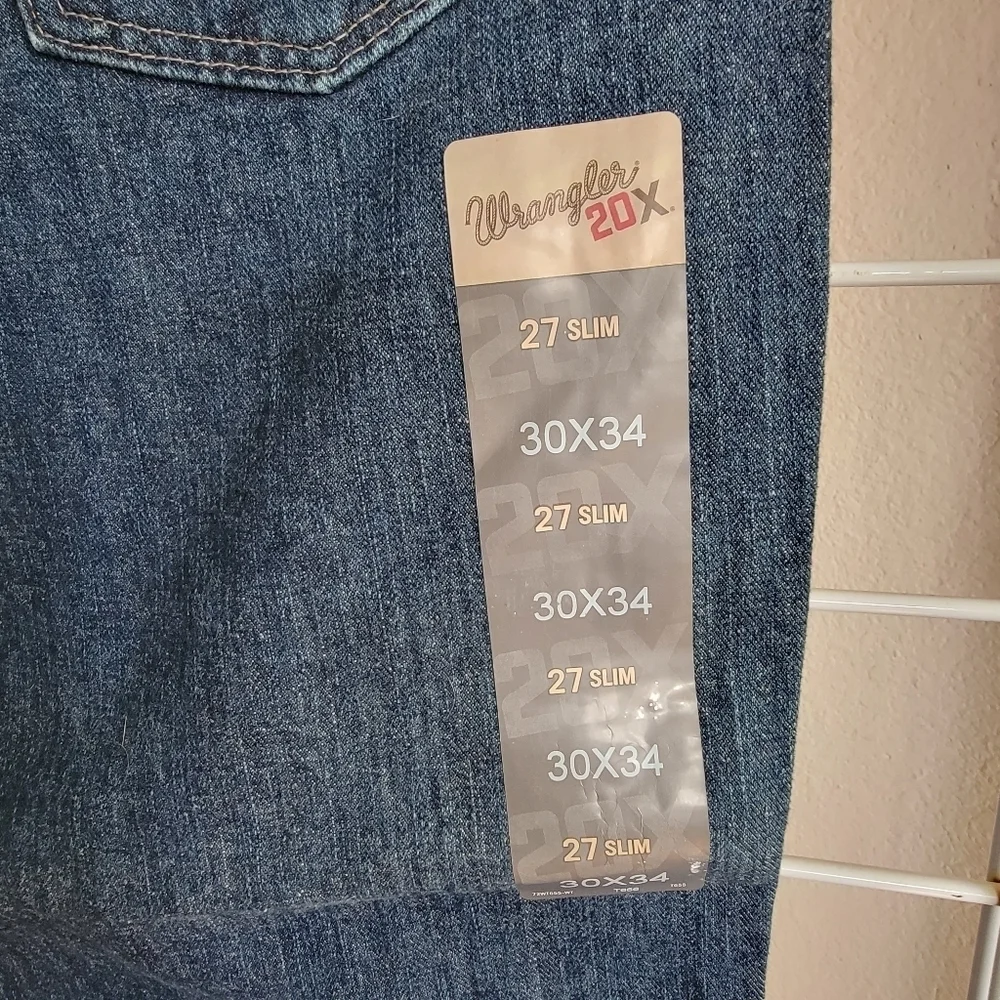 Wrangler 20X Slim Straight Leg